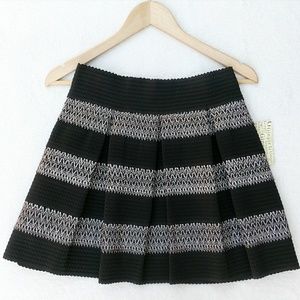 ❤ 5/$25 NWT Pleated Striped High Waist Skirt