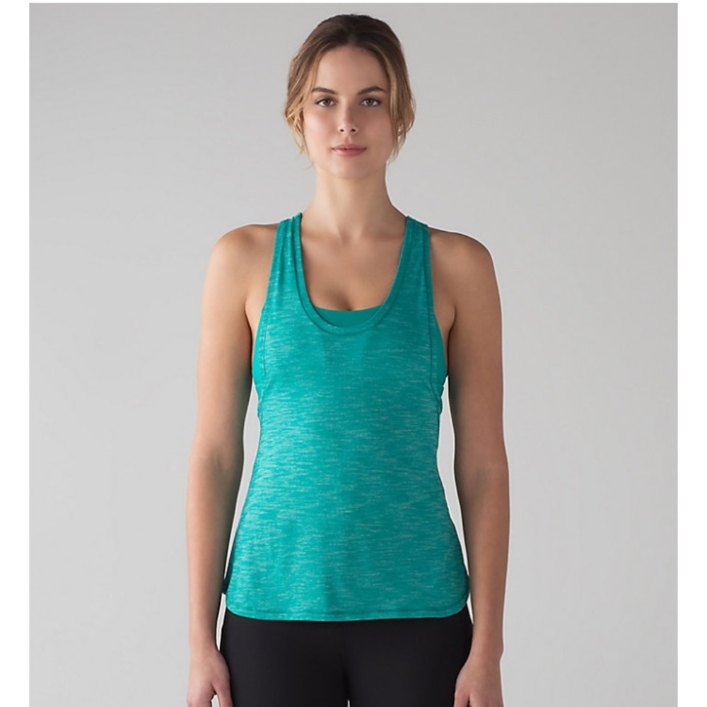 Lululemon tank size 6, brand new