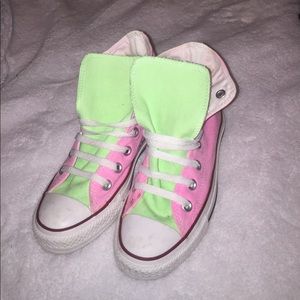 Professionally, hand-painted converse