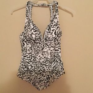 Bathing suit
