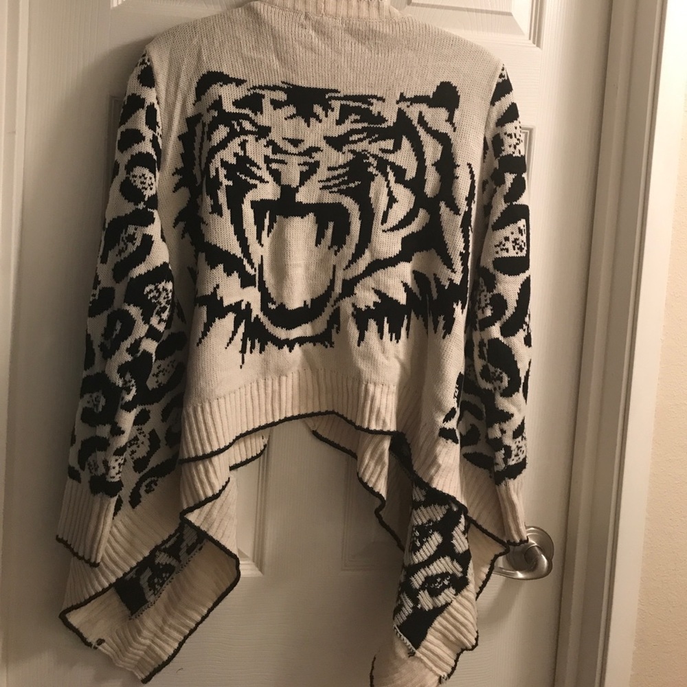 🐯 Tiger Cardigan