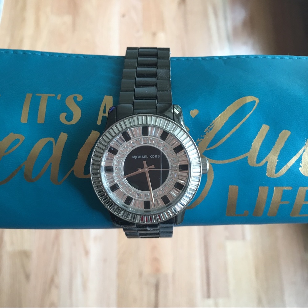 Michael Kors - Everest Crystal Covered Wrist Watch