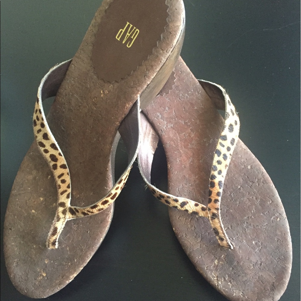 Gap Women's shoes, flirty fun animal print ,size 8