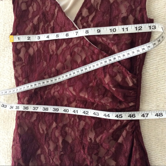 DONATING 9/4 Lace burgundy fitted lined dress - Picture 5 of 6