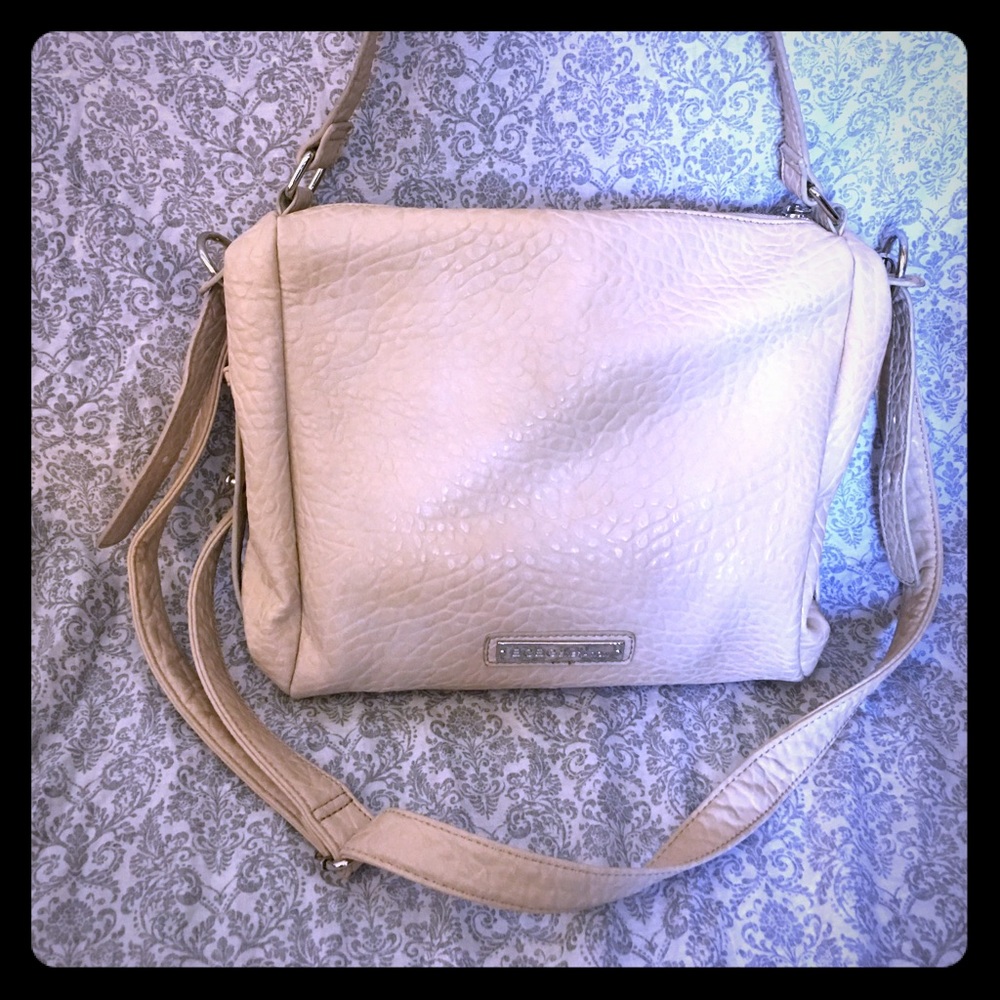 Crossbody bag