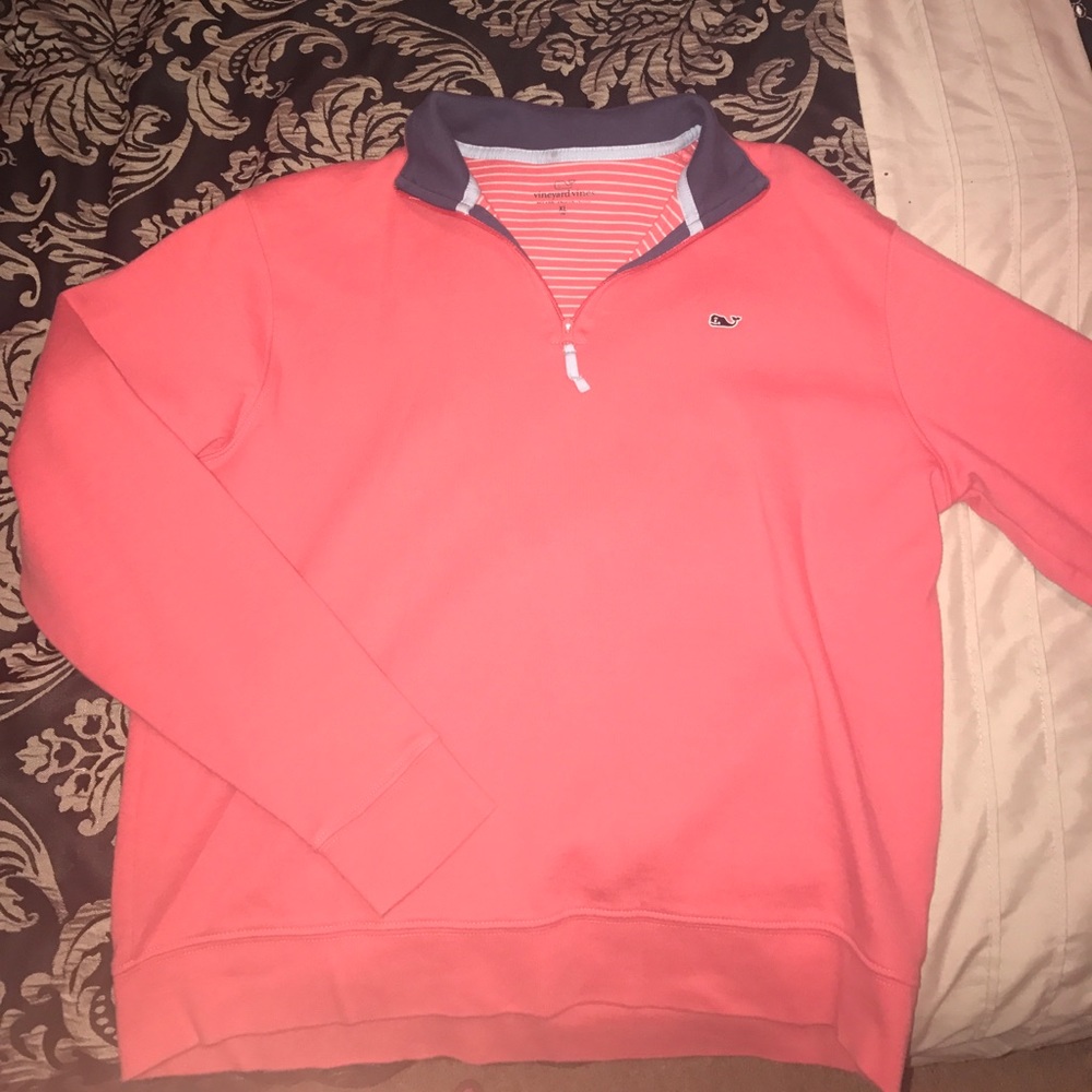 ❗️SOLD❗️Vineyard Vines quarter zip pull over