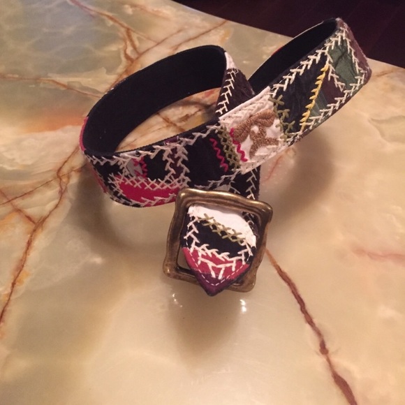 Ladies or Mens Belt by LUCKY BRAND - Picture 2 of 4