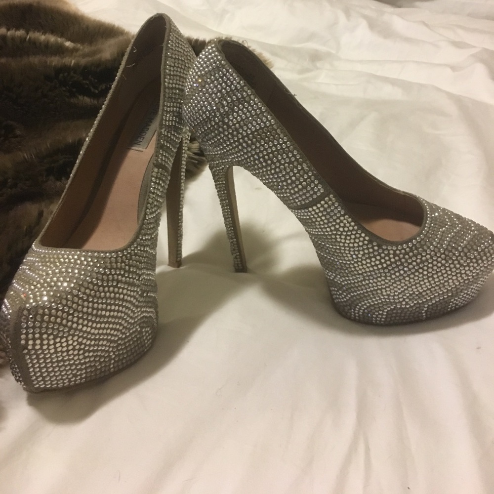 Steve Madden sequence heels