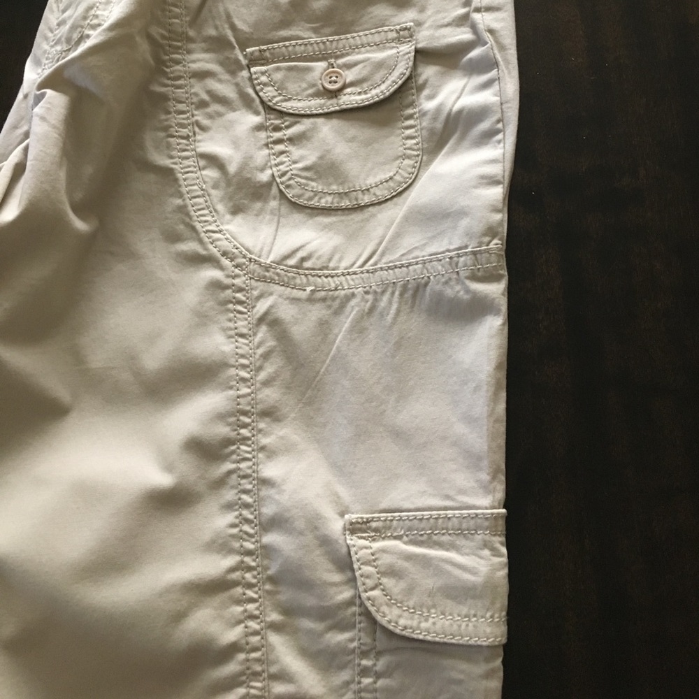 Motherhood Maternity Capris - Picture 3 of 5