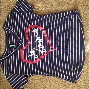 SUMMER SALE! V-neck T-Shirt