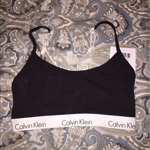 Calvin Klein Sports Bra/Bralette