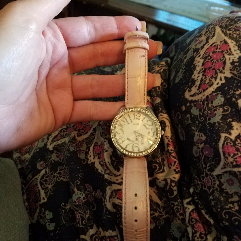 GUESS watch - Picture 3 of 4