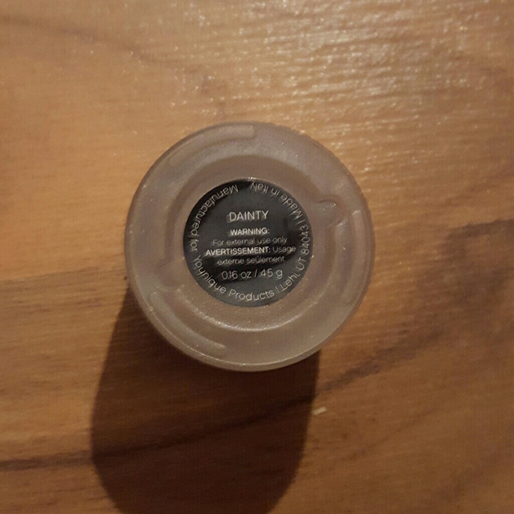 Cream eyeshadow