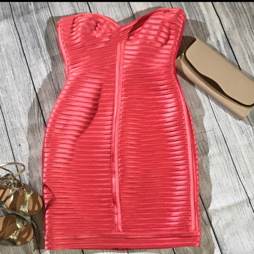 Price reduction! 🦄🎉 BCBG dress!