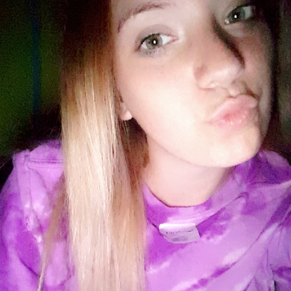 Meet your Posher, Natasha