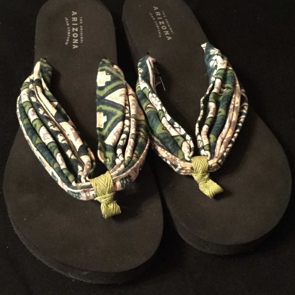 Sandles