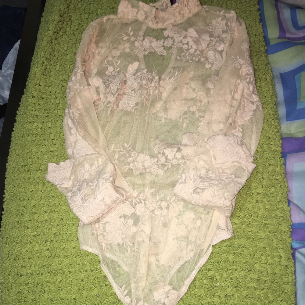 Off white Body suit