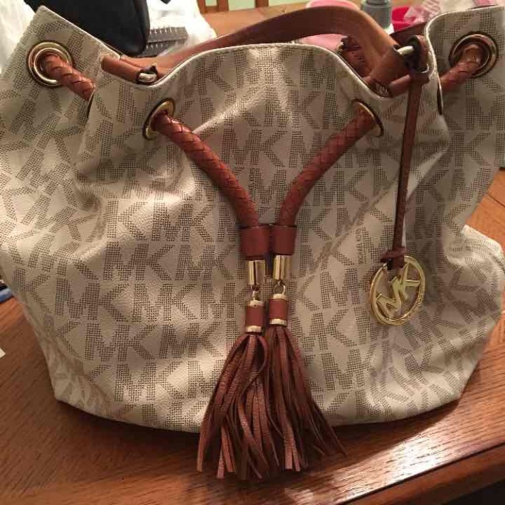 Michael Kors purse