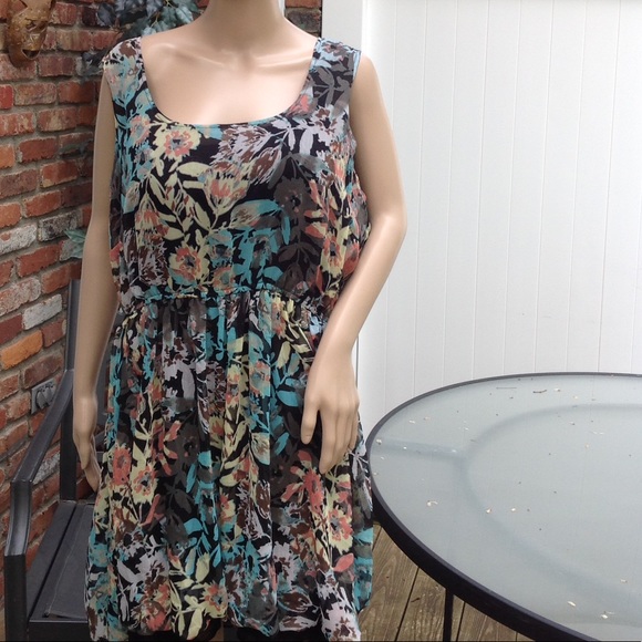 American rag Dresses & Skirts - American rag floral dress