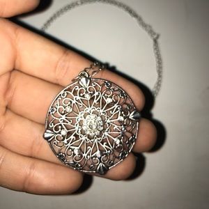 Long Fashion necklace