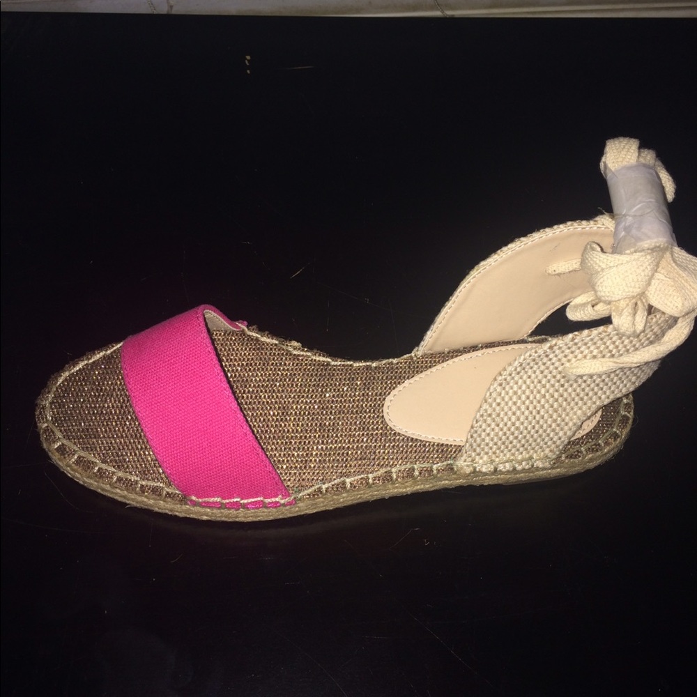 Size 5 Victoria Secret sandals