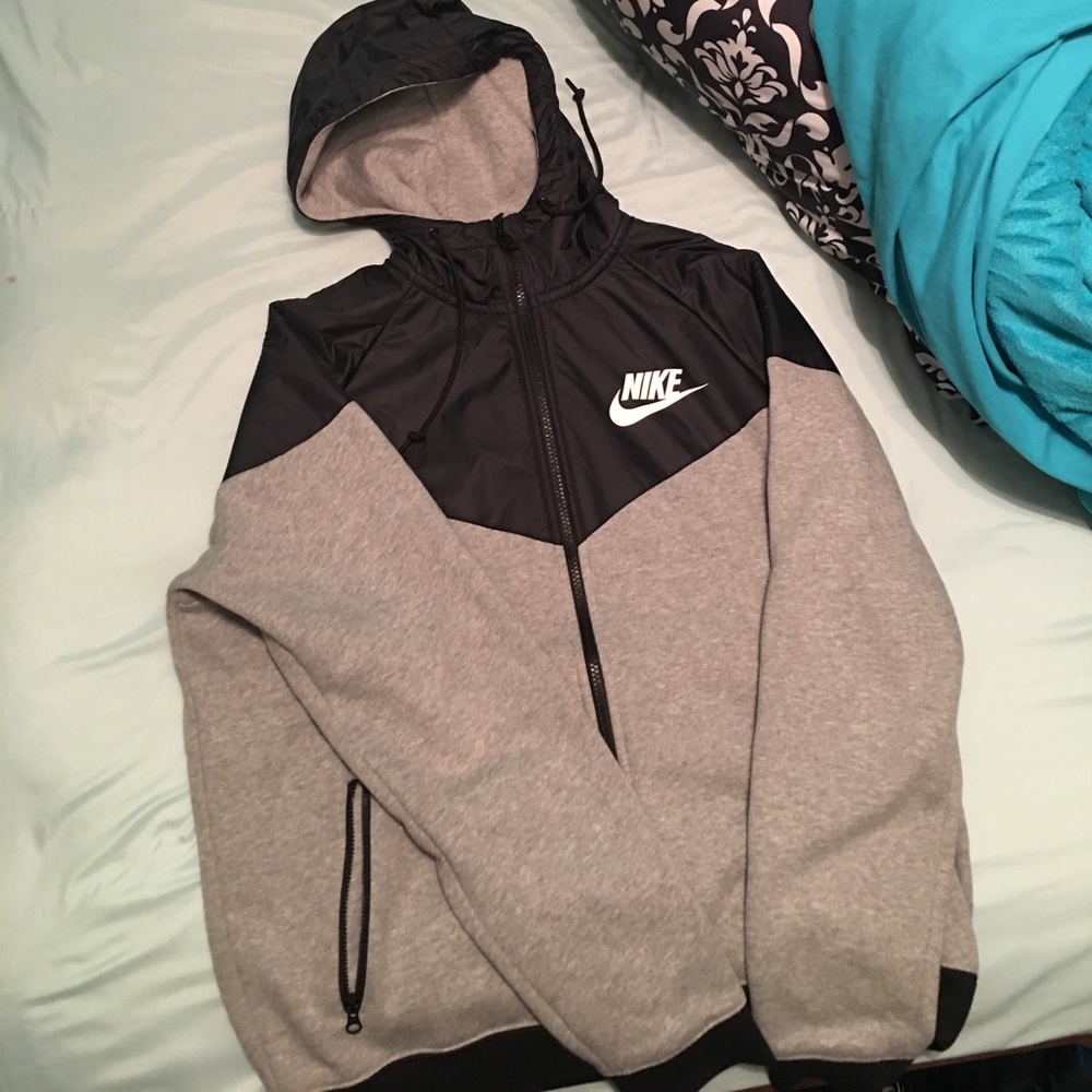 Men's Nike Windrunner