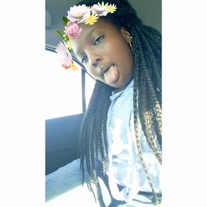 Meet your Posher, Kyla