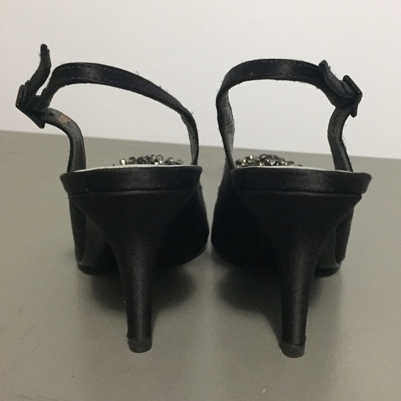 Stuart Weitzman women's heels w jewel detail - Picture 5 of 8