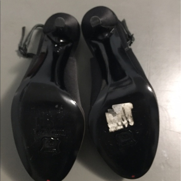 Stuart Weitzman women's heels w jewel detail - Picture 6 of 8