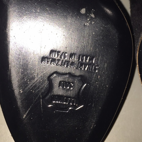 Stuart Weitzman women's heels w jewel detail - Picture 8 of 8