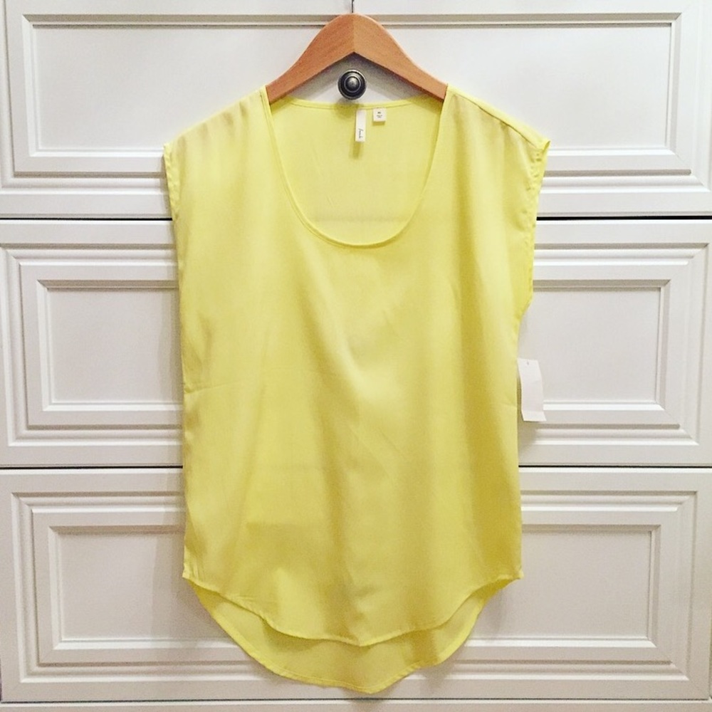 Beautiful summer blouse 💛