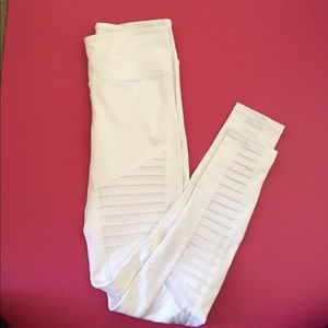 Alo Yoga Moto Legging