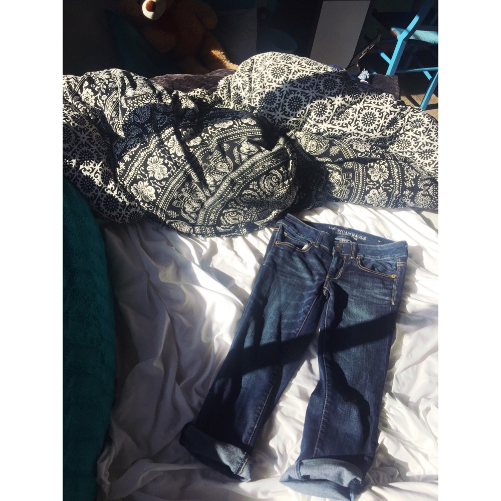 DARK WASH SHORT JEANS