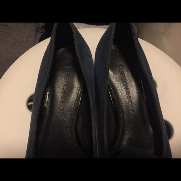 Rebecca Minkoff Flat, navy with red heel - Picture 2 of 5