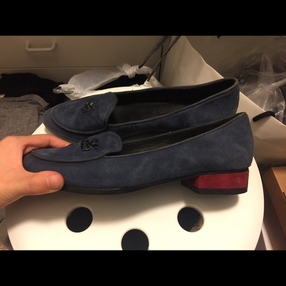 Rebecca Minkoff Flat, navy with red heel - Picture 3 of 5
