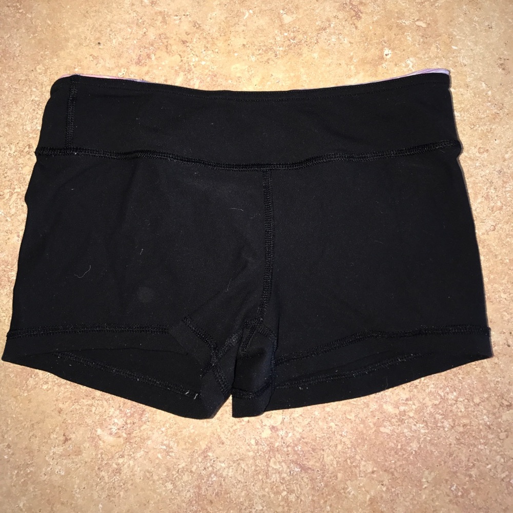 Spandex - Picture 3 of 4