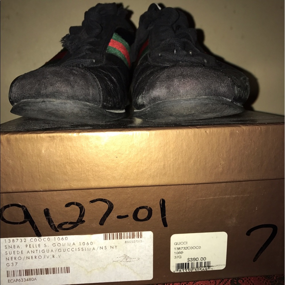 AUTHENTIC VERY WORN GUCCI SNEAKERS 7.5