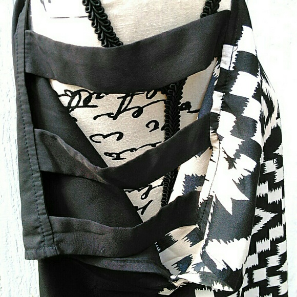 Cold Shoulder Blouse - Picture 4 of 5