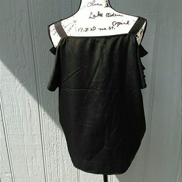 Cold Shoulder Blouse - Picture 5 of 5