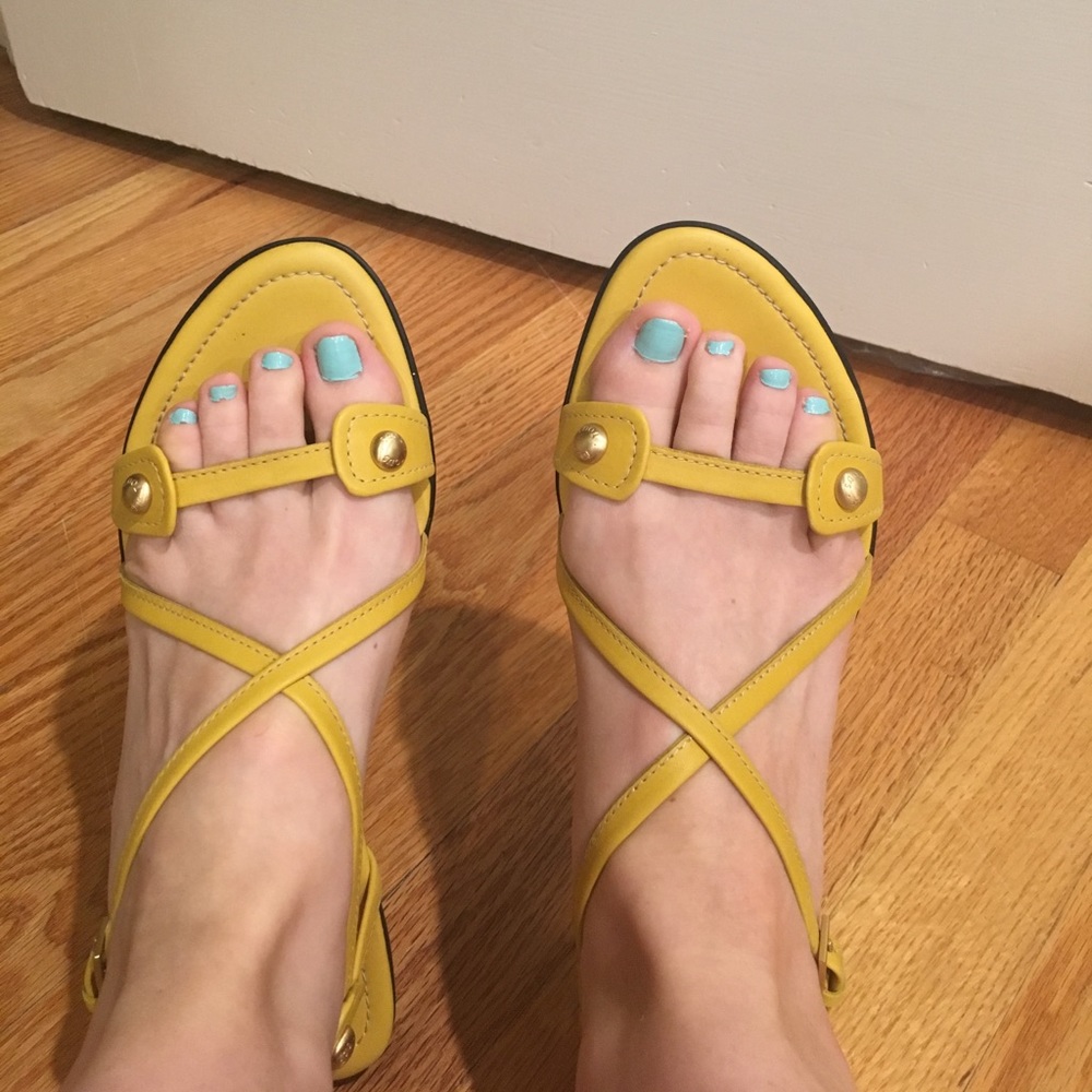TOD'S leather buckle strap sandal