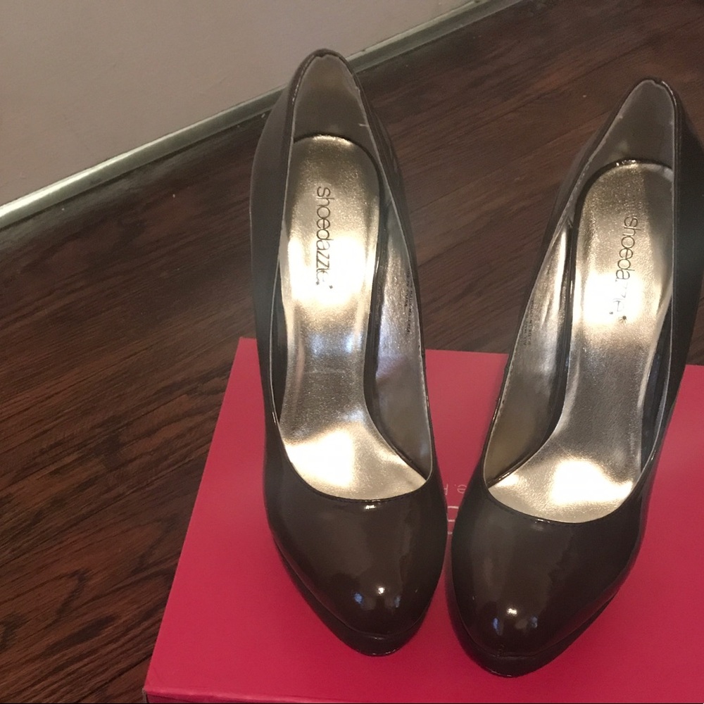 Chocolate brown pumps