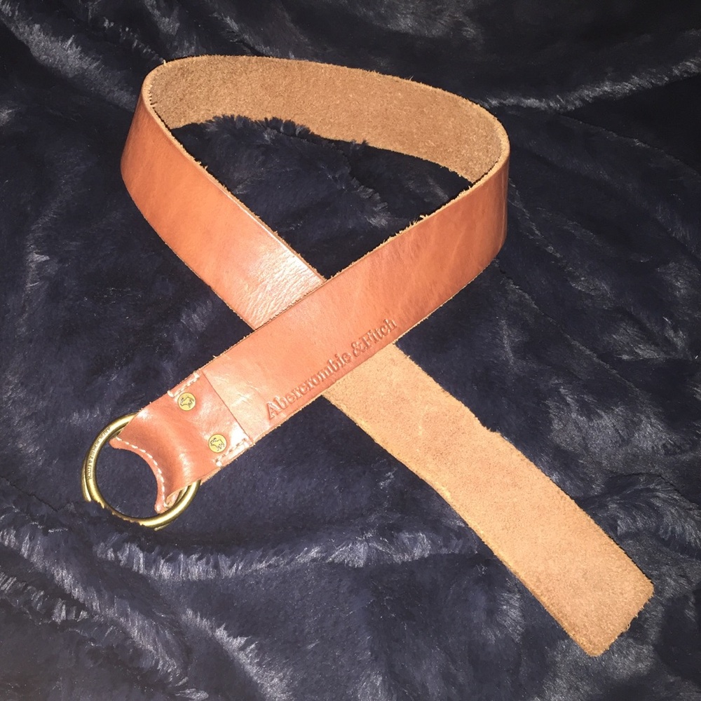 Ladies leather belt