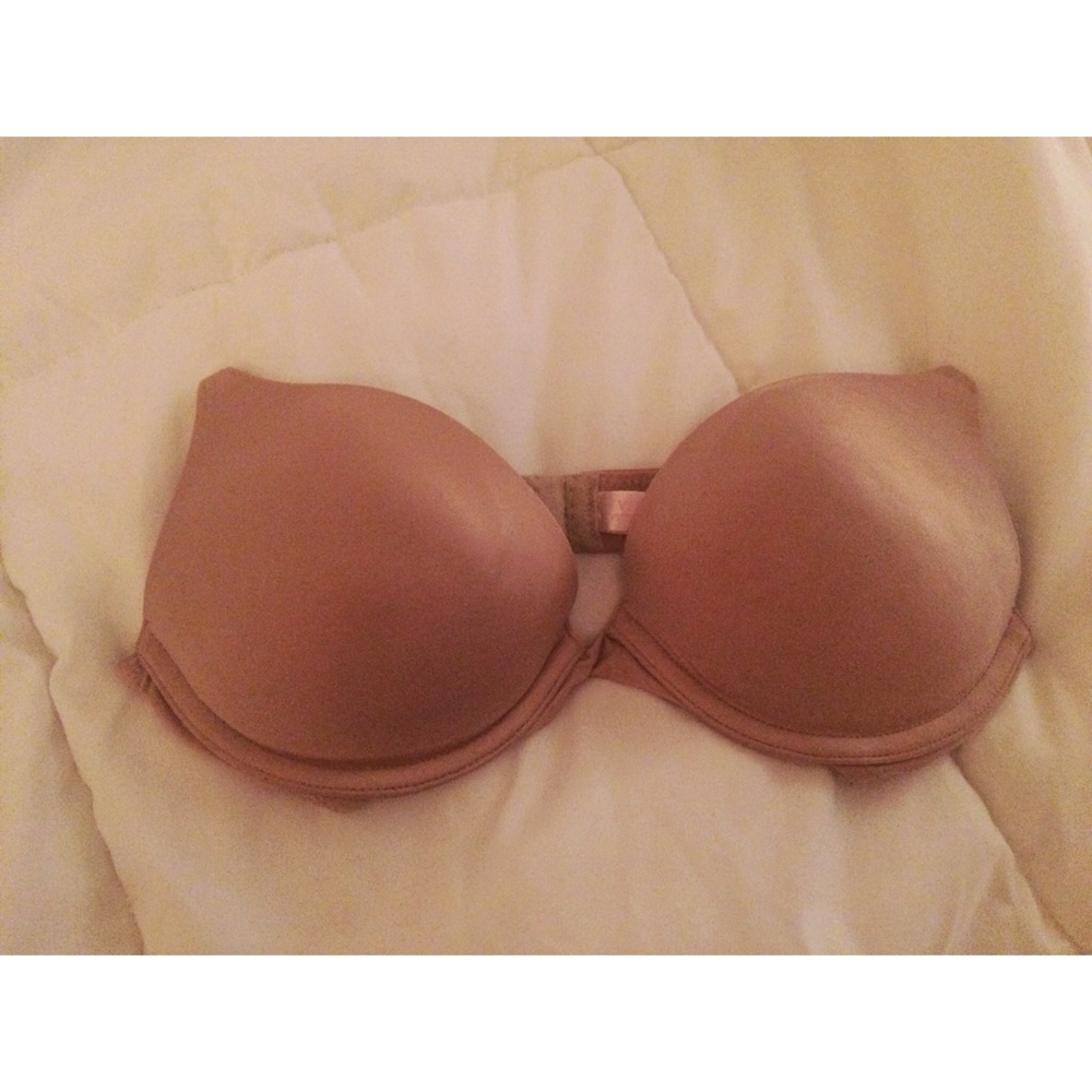 Nude Victoria's Secret 34B Push-up Bra
