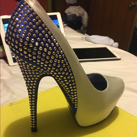 Shoes - Picture 1 of 2