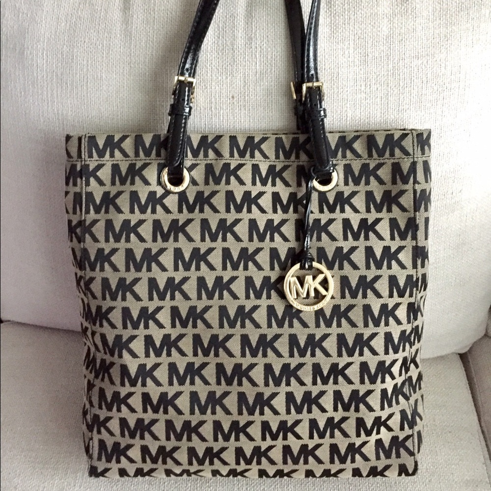 Michael Kors Signature Canvas Tote