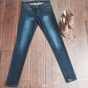 Flying Monkey Skinny Jeans Size 27