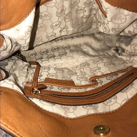 Michael Kors handbag - Picture 4 of 5