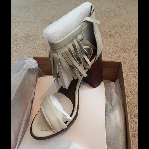 Mia Cristie Block Heel Sandal Cement - Picture 5 of 6