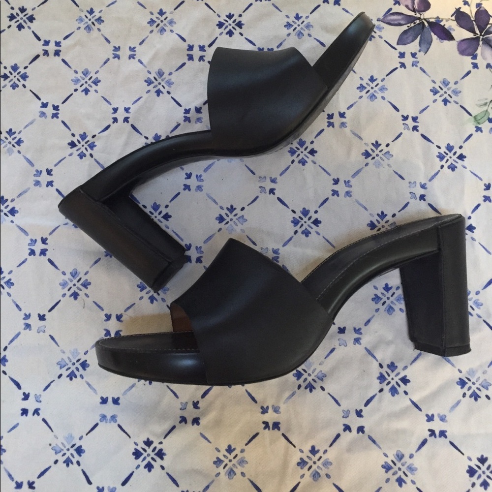 ⚡️FINAL⚡️Robert Clergerie Black Open Toe clogs