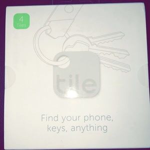 Apple tile 4 count